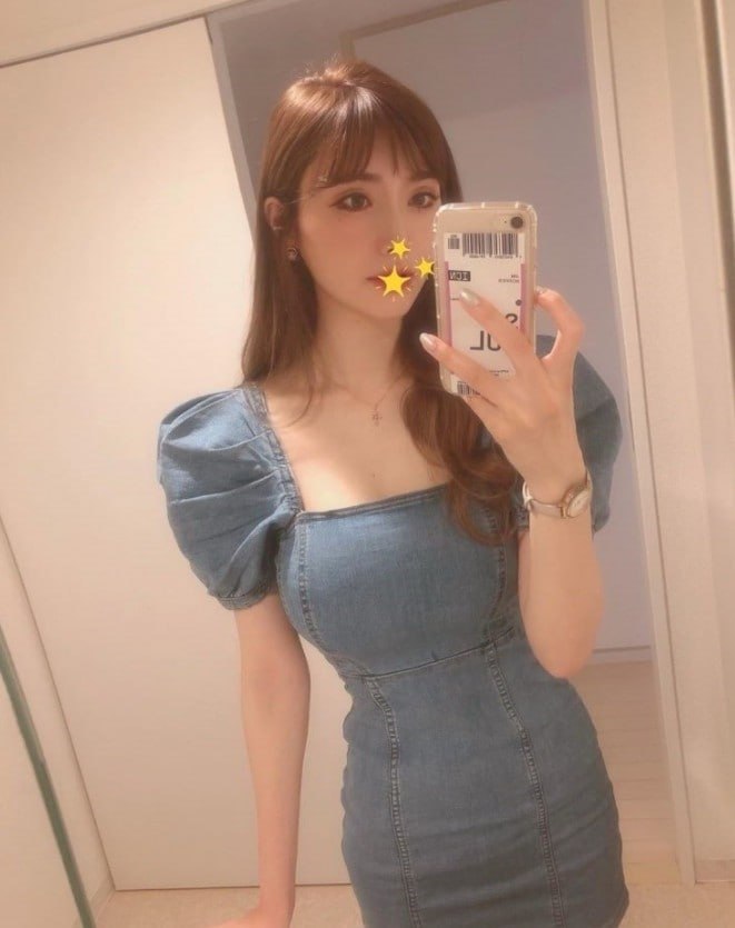 2 9955595.jpg