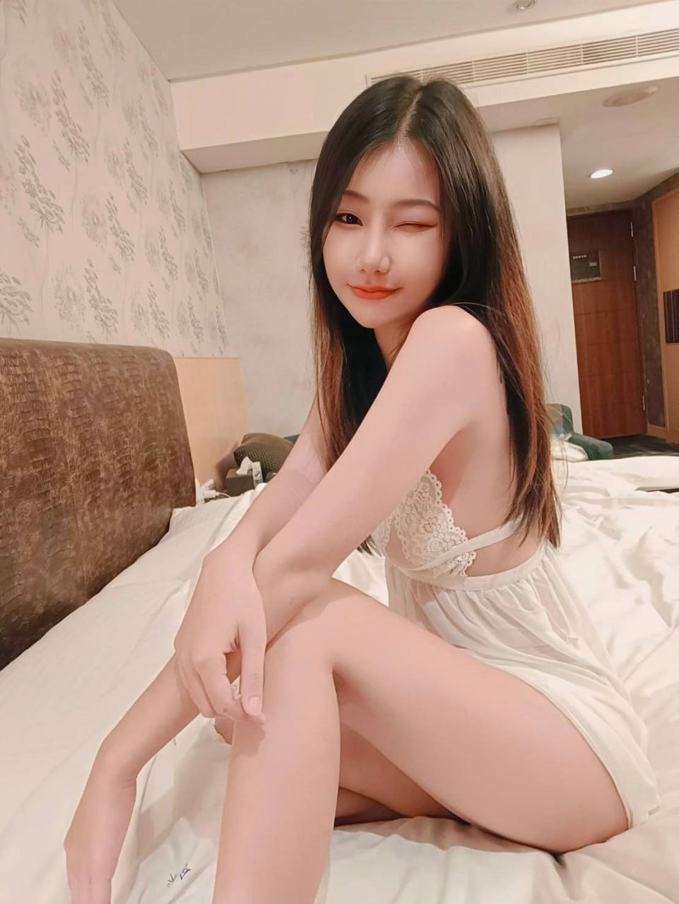 2 929529.jpg