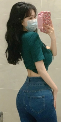 行政秘書來兼職  制服 絲襪 騷氣外露   吉娜 163cm Ccup 47kg 24歲 剛下海兼職 有殘