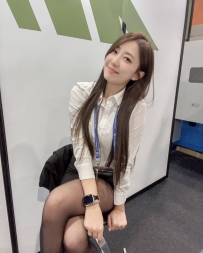 職業裝下藏著超色肉體!氣質臉蛋床上超反差!文靜類型性慾卻超大  喜歡吃肉棒、玩男人