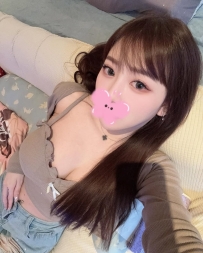 可可 158.48kg.E.23歲  小隻馬巨乳E奶飽滿又挺 一手根本握不住 身材嬌小超好操 喜歡