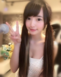 小骨出來報班 163cm/C罩杯 21歲  青春美少女裝扮 溫柔聽話乖巧 建議加節 玩便裝遊