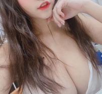 私藏妹妹  盈盈  164 23歲 E奶  真材實料E奶正妹 身材保持超級好，打扮很性感，超會打