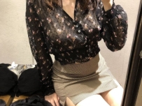 貝爾  163.46 .C .30歲  淫蕩輕熟女，叫聲很迷人喔，服務很體貼   挑逗你ㄉDD，給您狂