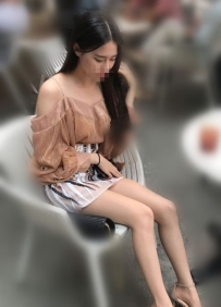 心跳 162 C 45  28歲   氣質正妹迷人電眼 氣質脫俗還有雙美腿 很有女人味