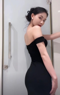 珠珠 166  47kg C奶 28 歲   高挑很有氣質妹妹 身材很好很性感 眼神很騒一看就是 床上