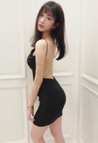 能想象高冷女神私下淫蕩的模樣嗎？ 你可知道你暗戀的女神自衛時享受的表情？ 來約她