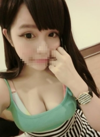 新妹報班 現在可約  【白皙E奶+淫蕩外貿】 婧婧 160 50kg E奶 25歲 女上男下：坐在Ｄ